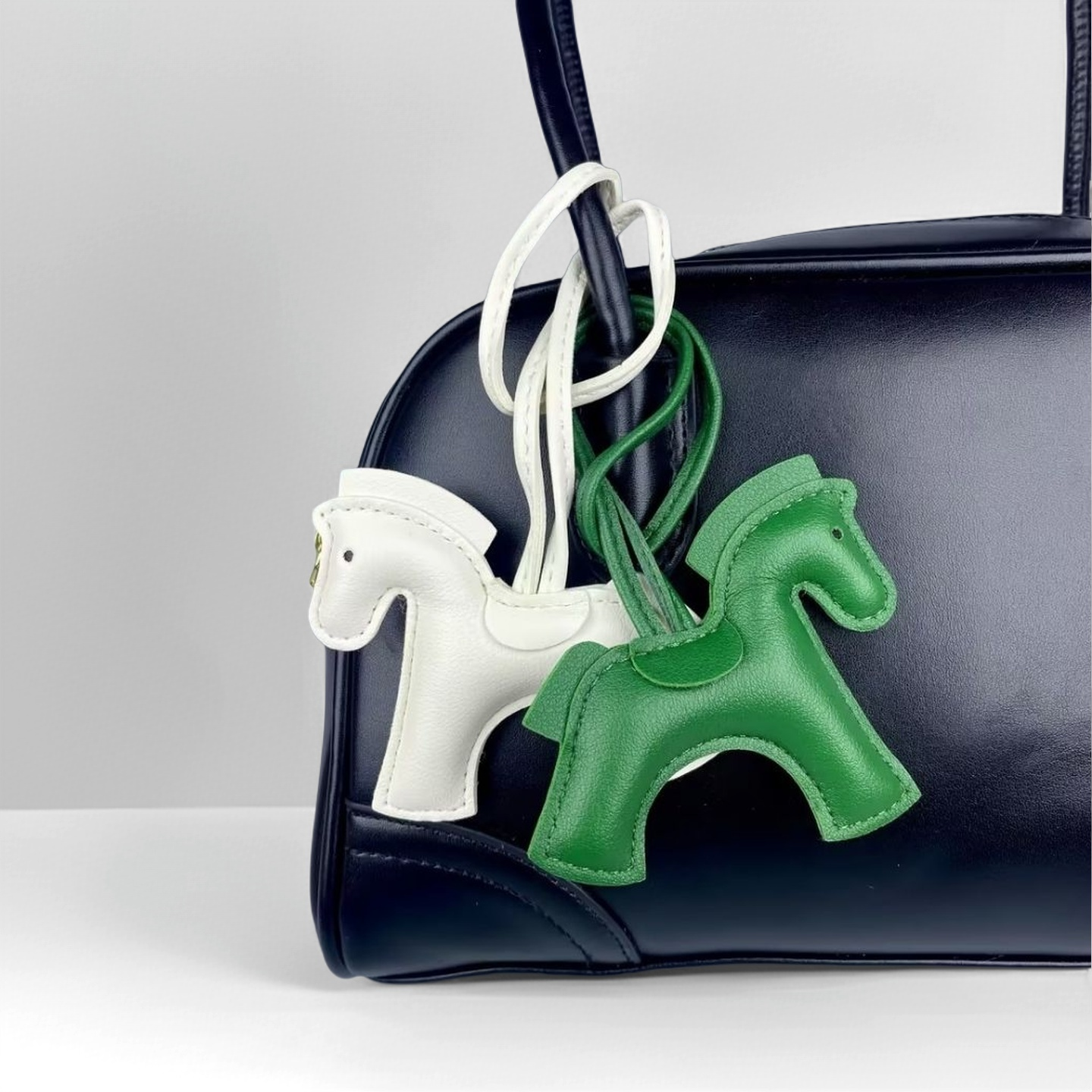 Versatile PU Leather Warhorse Steed Bag Charm - Equestrian Keyring Accessory for All Bags