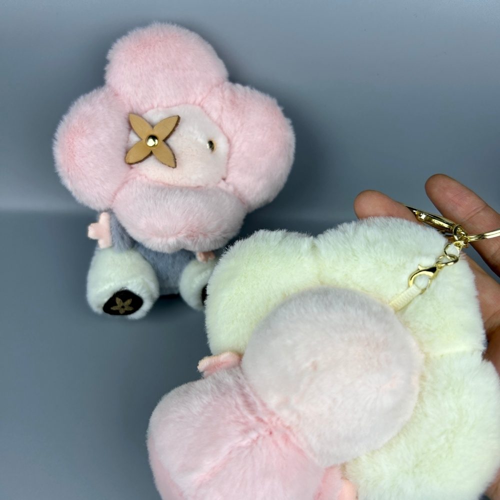 L&V, Vivien-ne, Sunflower Plush Doll Bag Charm - Floral Stuffed Animal Keychain for Purses & Backpacks