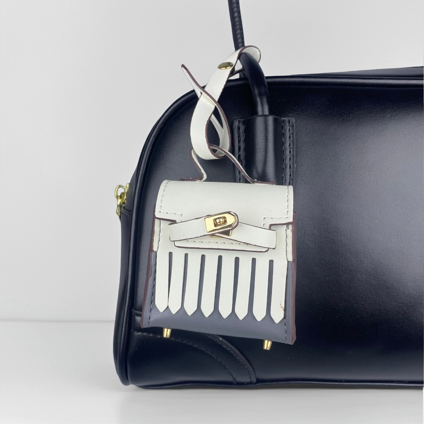 Two-Tone Mini Earphone Pouch - PU Leather Tassel Bag Charm & Detachable Bagcharm