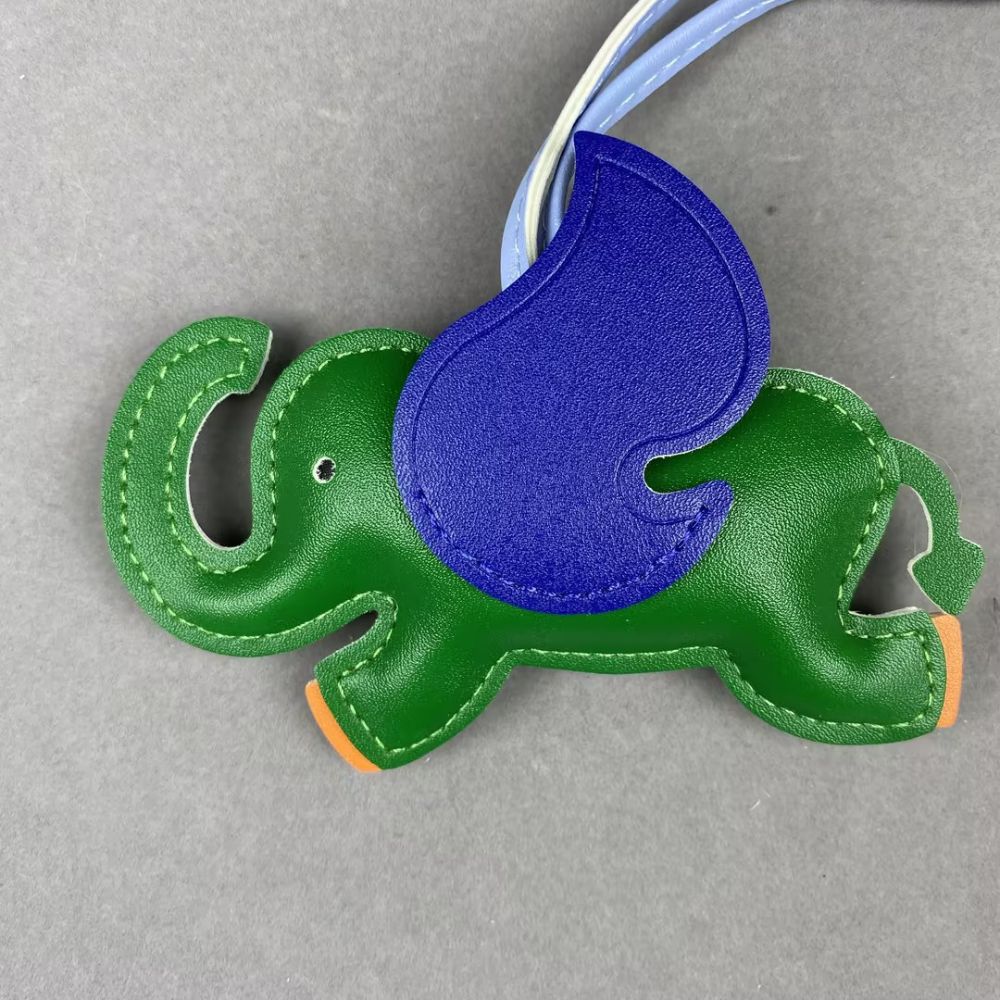 Flying Elephant Dumbo Bag Charm Bag Pendant keychain