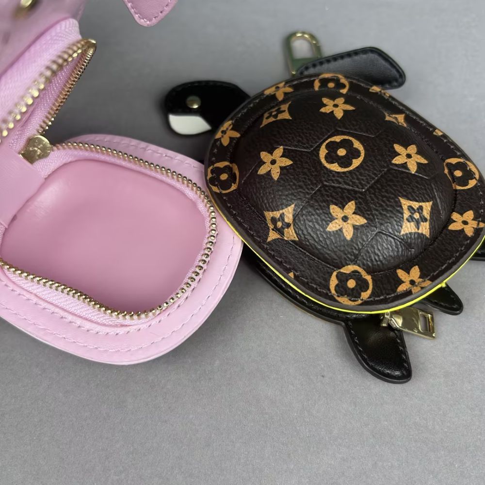 Mini Turtle Bag_Bag Charm, Mini Bag, L Brand Print
