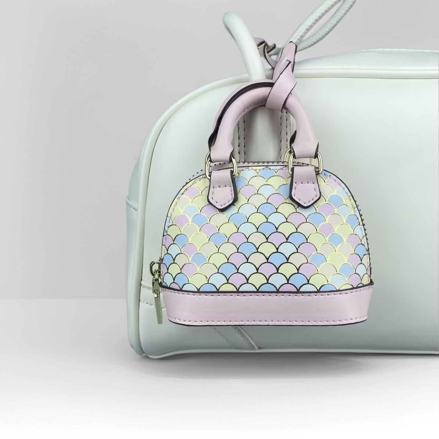 Iridescent Scale Crossbody Mini Purse - Cloud-Touch AirPods Case with 118cm Chain, Rainbow Crossbody Charm