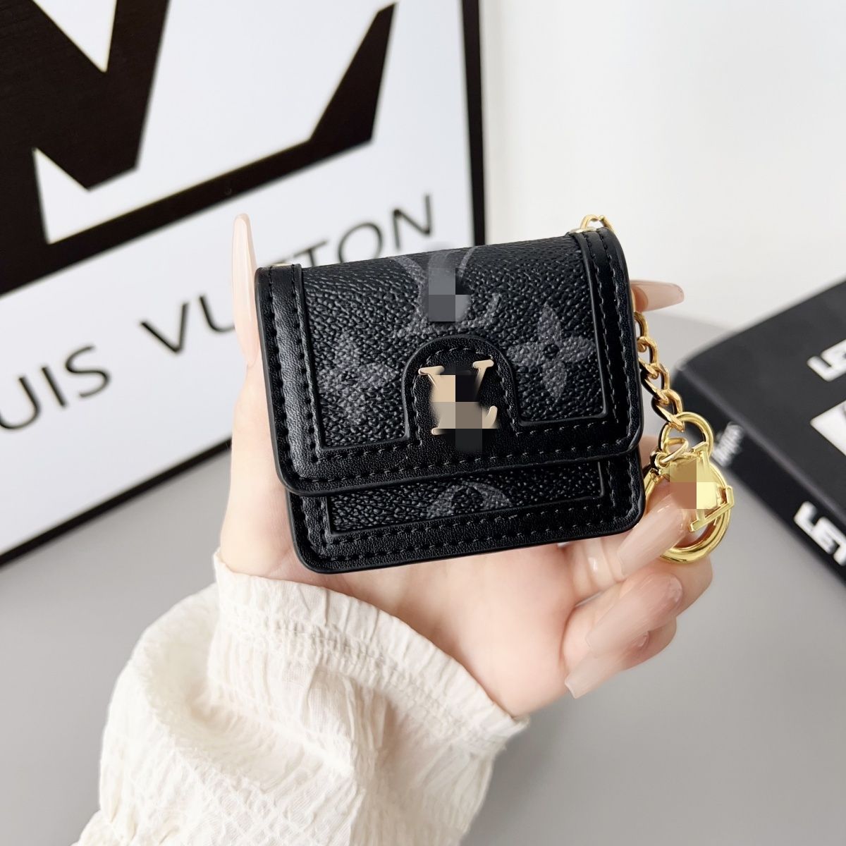 LV AirPodsケースバッグ ミニバッグチャーム クラシックフラワープリント