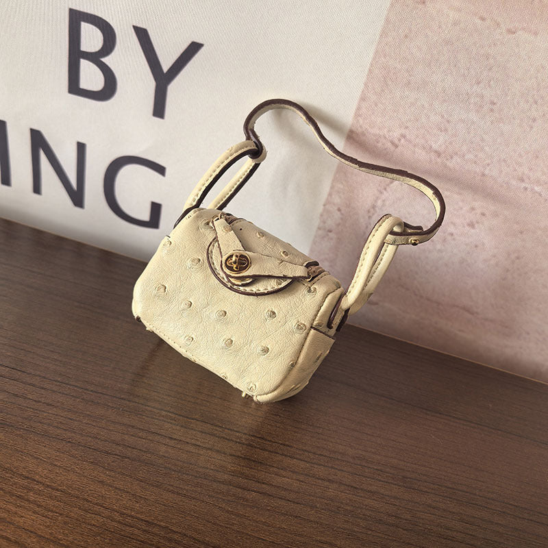 Mini Lindy_Ostrich Skin Grain