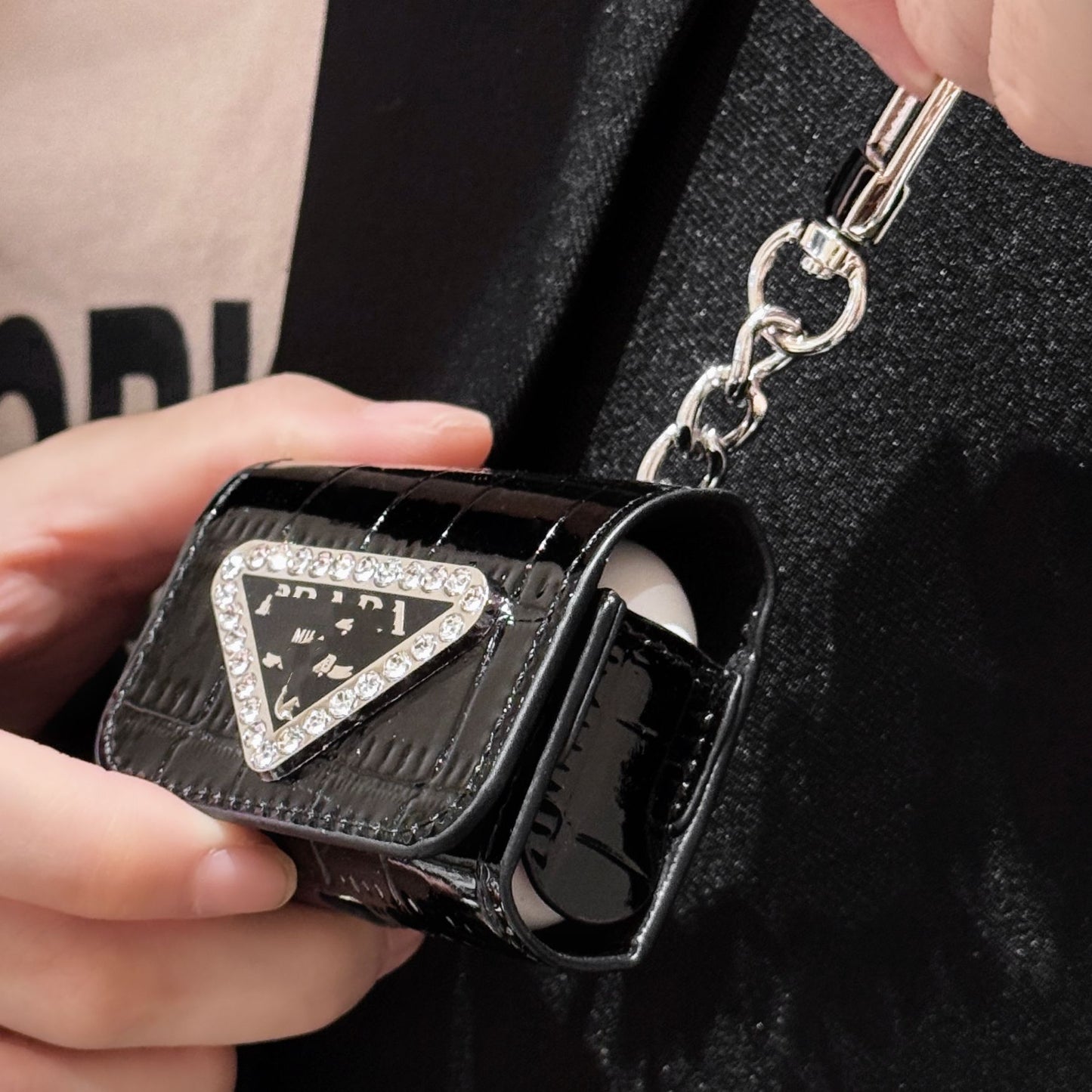 Prad-a Airpodケースバッグ ダイヤモンドマーク メタルチェーン