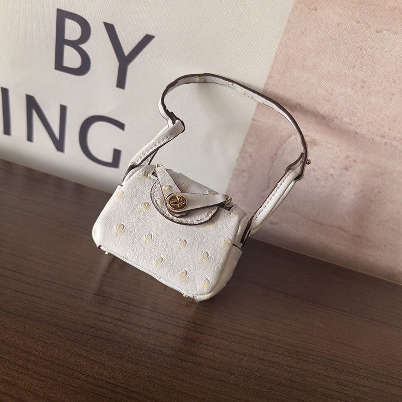 Mini Lindy_Ostrich Skin Grain