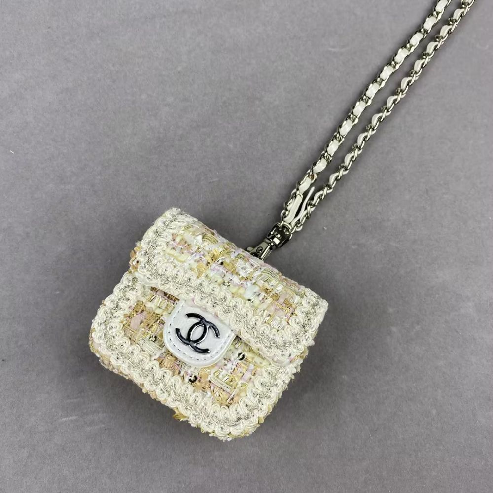 CC Luxury Rhombus Chain Mini Bag AirPods Case