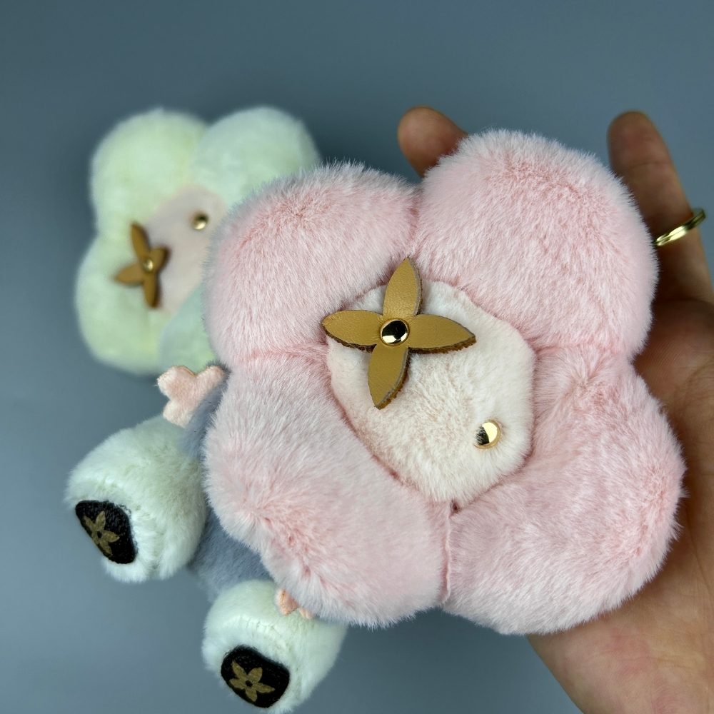 L&V, Vivien-ne, Sunflower Plush Doll Bag Charm - Floral Stuffed Animal Keychain for Purses & Backpacks
