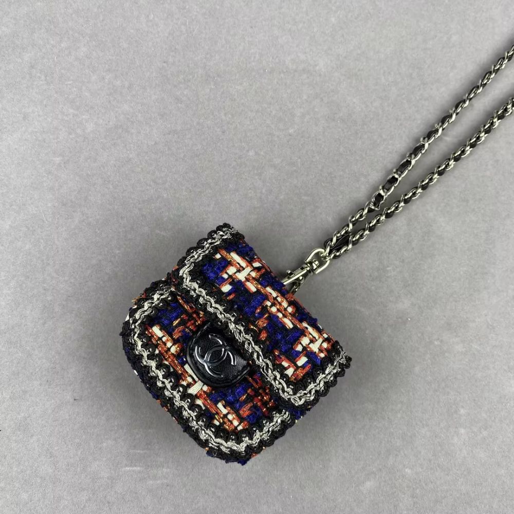 CC Luxury Rhombus Chain Mini Bag AirPods Case