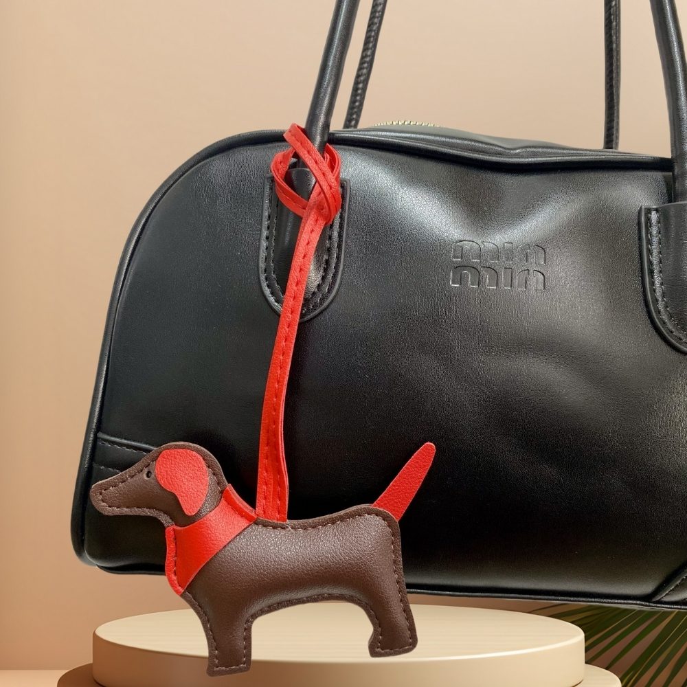 Adorable Scarf-Style Puppy Bag Charm - PU Leather Dog Pendant for Purses & Backpacks