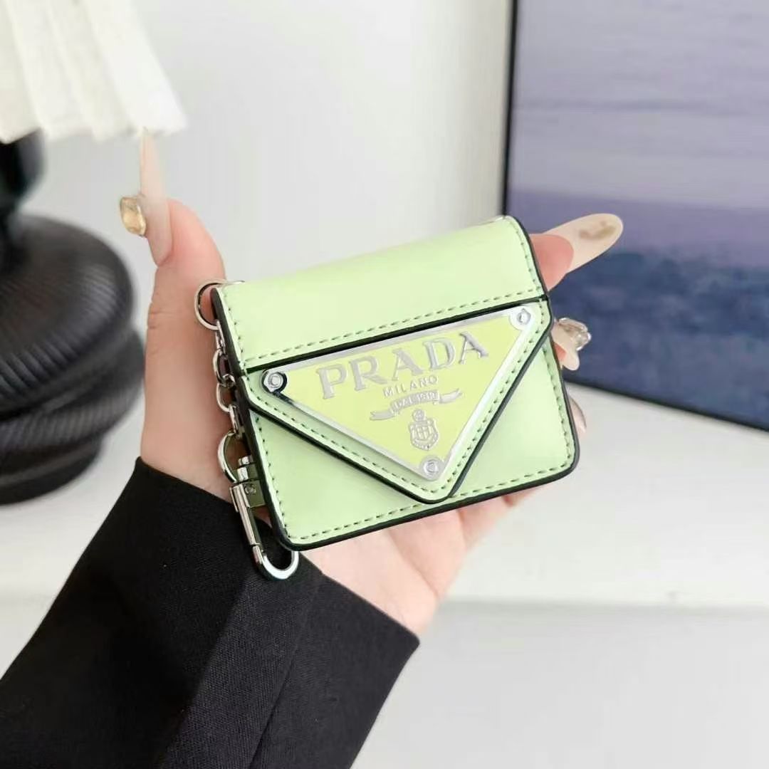 PRAD-A トライアングルバッジ ミニバッグ AirPodsケース