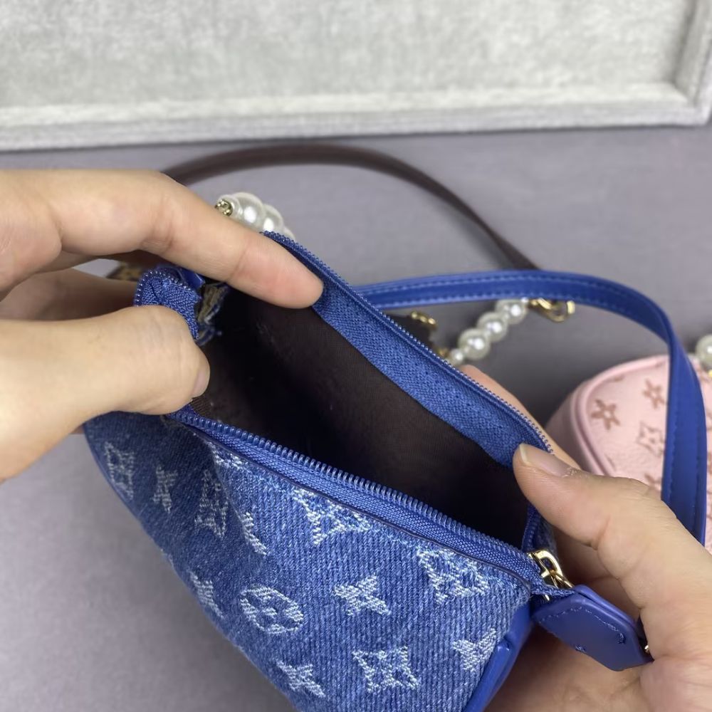 L&V Print Multi Pochette Accessoires Mini Bags