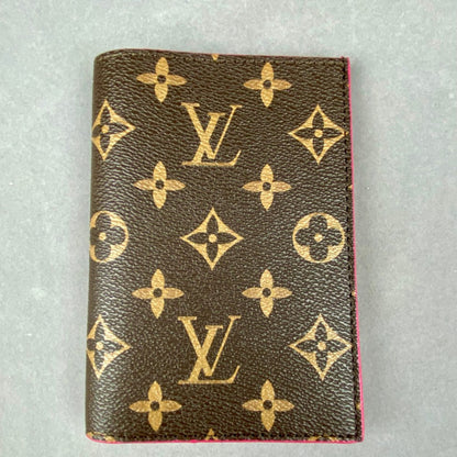 L-V Passport Holder Cardholder