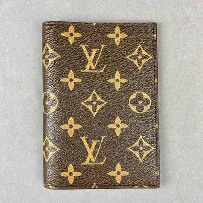 L-V Passport Holder Cardholder