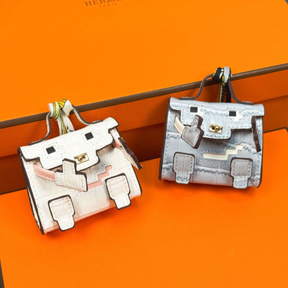 Glossy Croc Embossed Smiley Mosaic Doll Pouch | Y2K Mini Bag Charm – Cute Keychain Coin Purse & AirPods Holder for Handbag