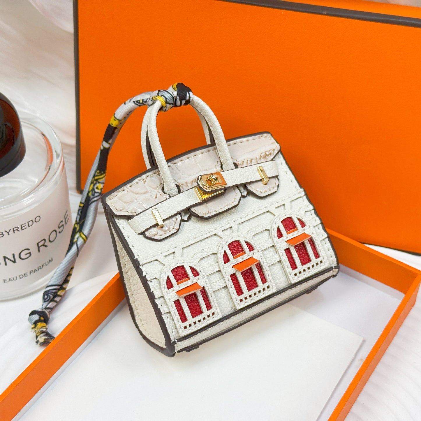 New fashionable mini small house bag pendant small bag cute bag pendant mouth red envelope earphone bag car key bag