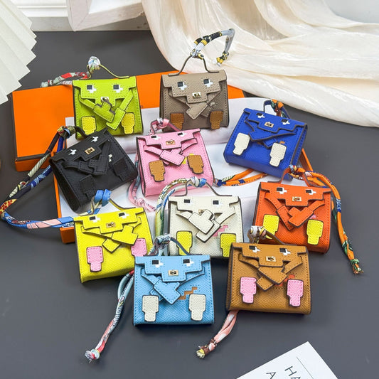 Smiley Face Mosaic Doll Bag Charm | Cute Keychain Pouch for AirPods, Coins & Small Accessories – Y2K Millennium Style Tiny Purse Ornament