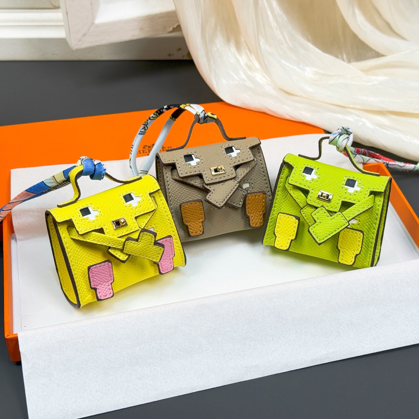 Smiley Face Mosaic Doll Bag Charm | Cute Keychain Pouch for AirPods, Coins & Small Accessories – Y2K Millennium Style Tiny Purse Ornament