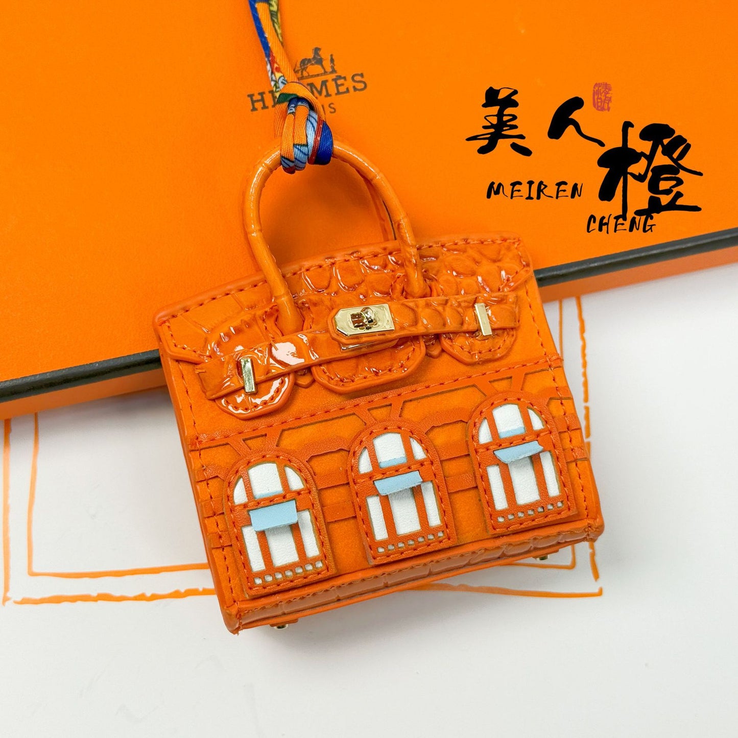 Velvet House-Shaped Mini Bag Charm | Cute Keychain Pouch for AirPods, Car Keys & Small Accessories – Trendy Small Purse Ornament