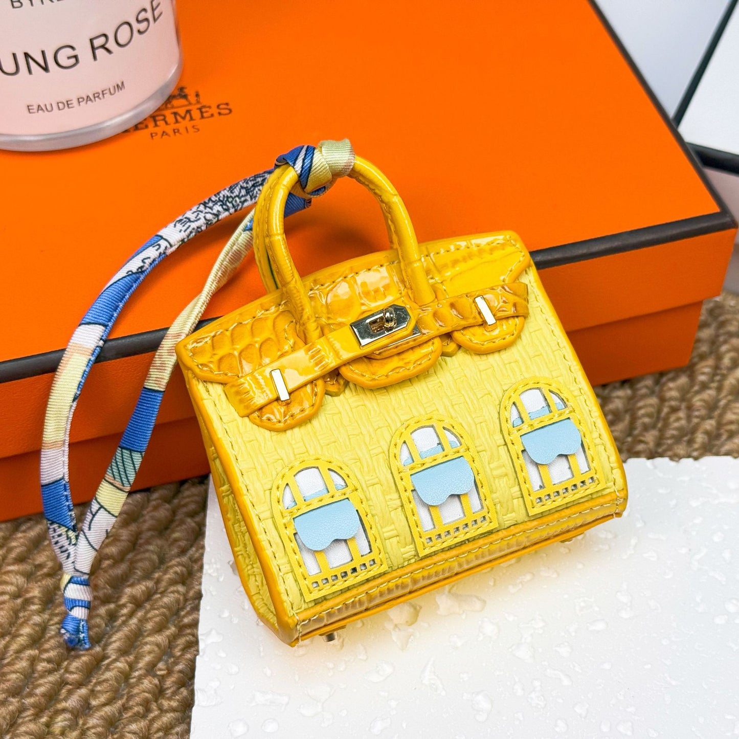 New fashionable mini small house bag pendant small bag cute bag pendant mouth red envelope earphone bag car key bag