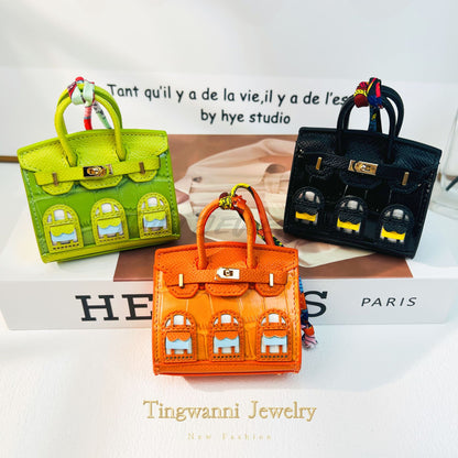 House Shaped Mini Bag Charm | Croc Embossed PU Leather Keychain Pouch for AirPods, Red Envelope & Car Keys – Cute Bag Pendant Ornament for Handbag, Backpack or Car Mirror – Trendy Small Gift for Women