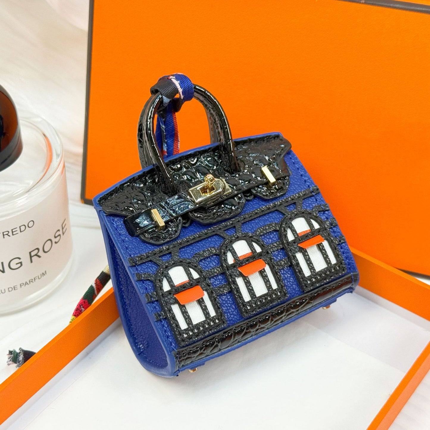 New fashionable mini small house bag pendant small bag cute bag pendant mouth red envelope earphone bag car key bag