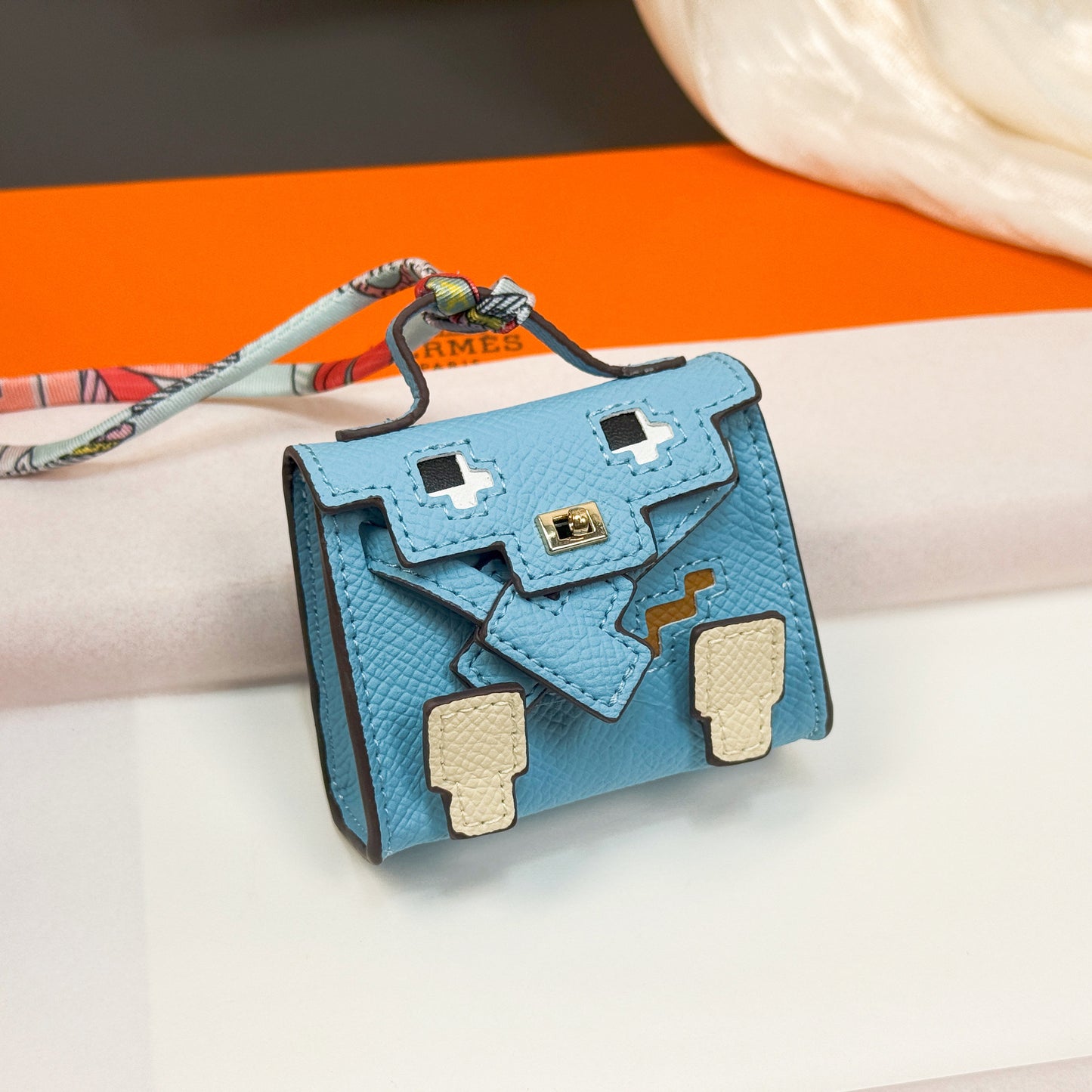 Smiley Face Mosaic Doll Bag Charm | Cute Keychain Pouch for AirPods, Coins & Small Accessories – Y2K Millennium Style Tiny Purse Ornament