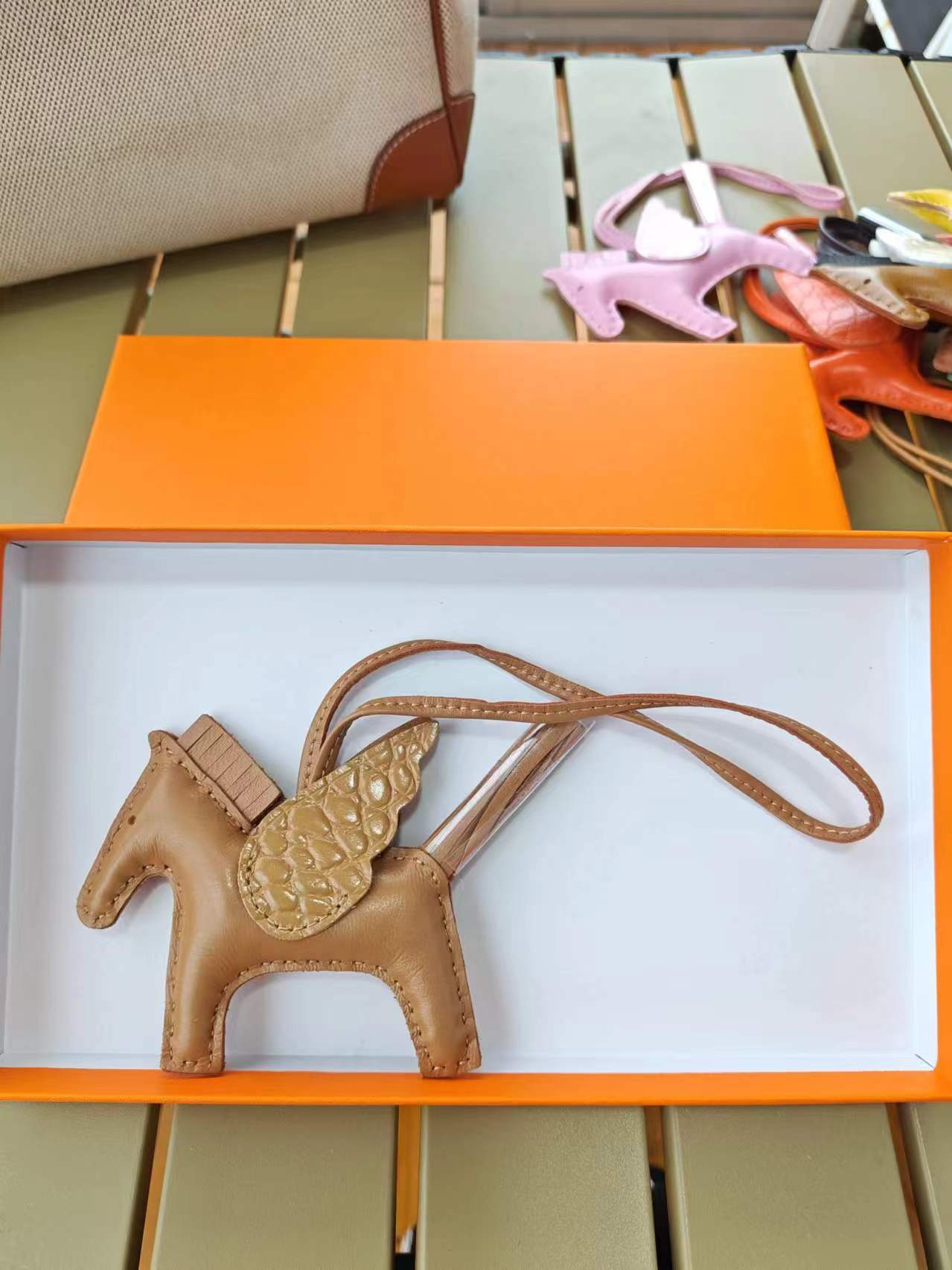 Genuine Lamb Leather Pegasus Flying Pony Bag Charm – Croc-Embossed Pendant for Handbag, Keychain or Purse – Premium Leather Accessory Gift for Women