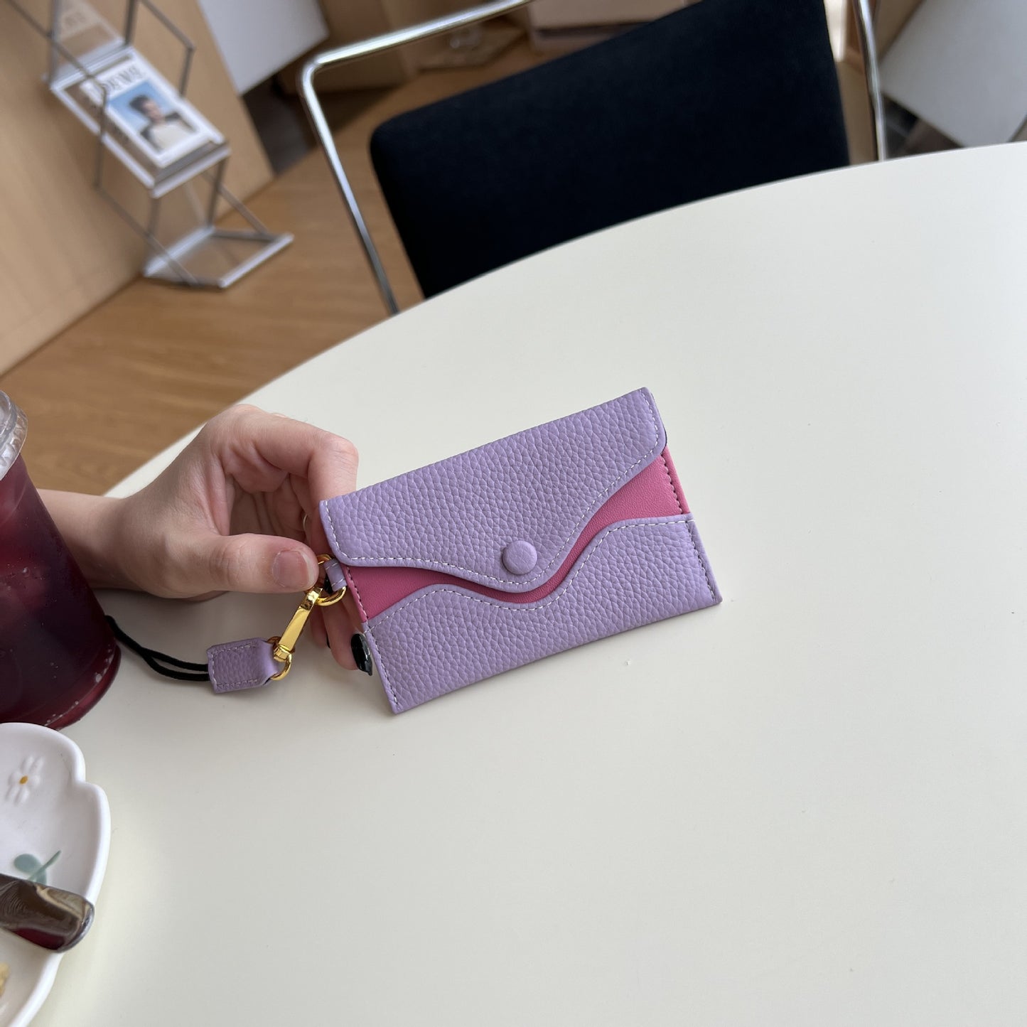 Top-grain cowhide halter envelope bag, earphone bag, versatile exquisite clip storage small change bag, Korean mini card pouch