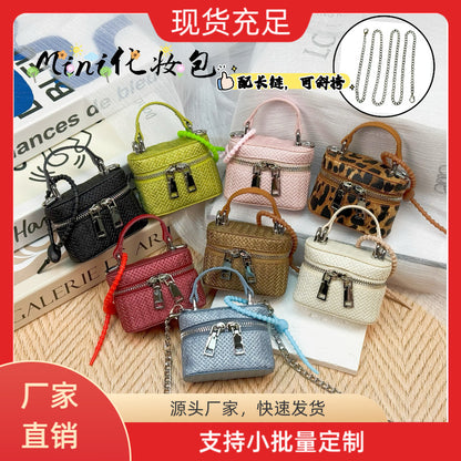 Mini messenger makeup women's bag Korean fashion bag pendant new double zipper foreign style chain earphone bag blind box