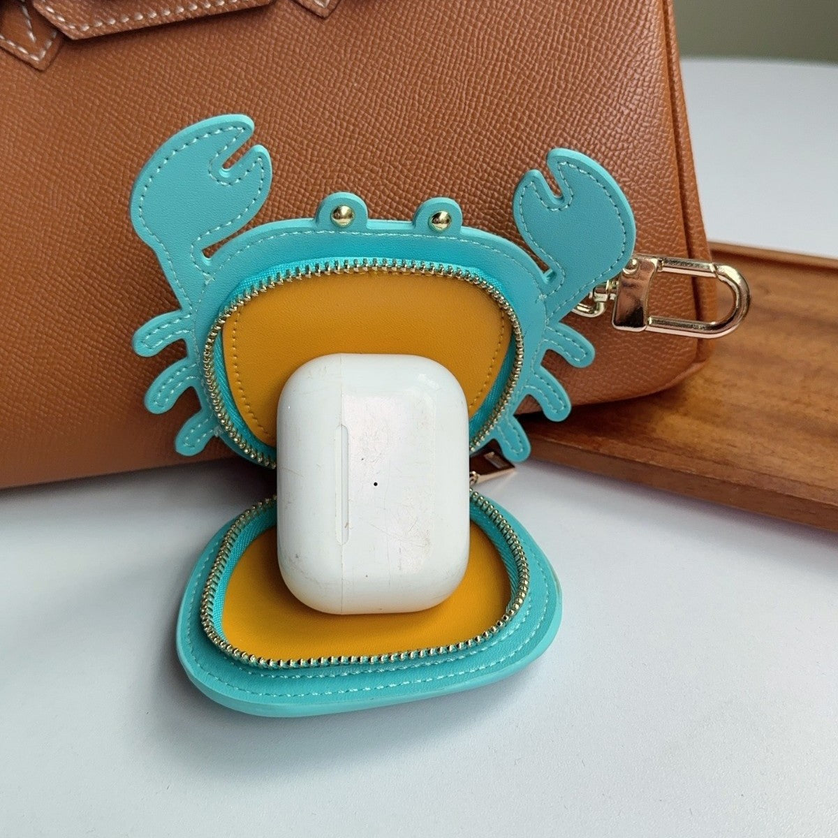 Cute Little Crab Bag Charm | Wireless Bluetooth Headphones Case Holder – Keychain Coin Purse for Lip Balm, Keys & Coins – Car Ornament & Small Pouch Gift for Her