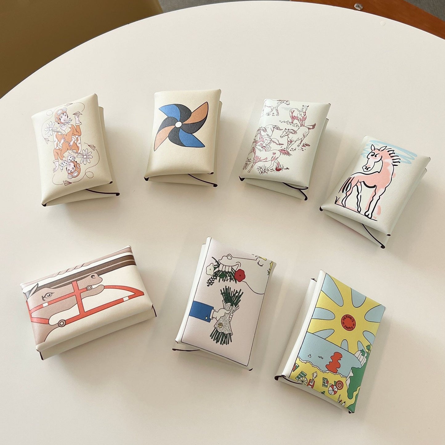 Genuine Leather Painted Card Bag, women's swift leather half-fold card clip, 3D color printing change bag, coin bag, high-end card bag.