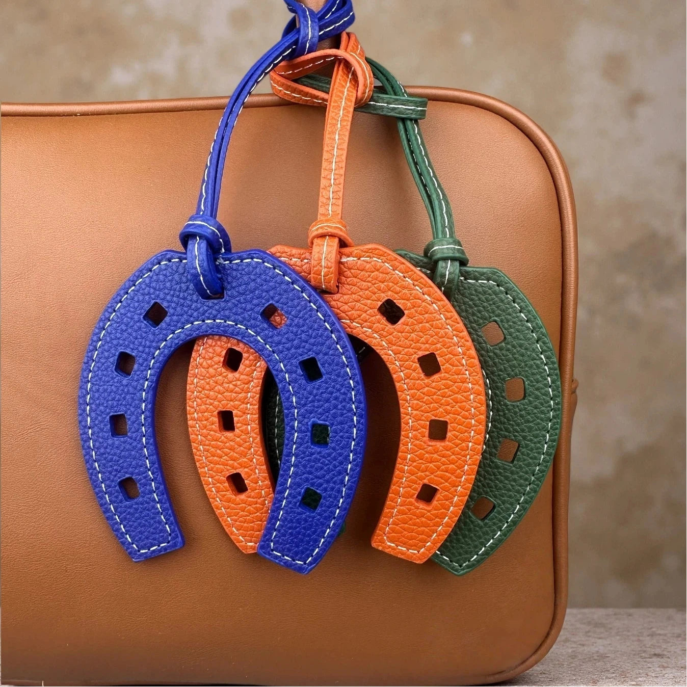Handmade PU Leather Horse Head & Horseshoe Bag Charm/Keychain-Unique Equestrian Gift for Purse Backpack-Fashion Bag Accessory