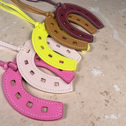 Handmade PU Leather Horse Head & Horseshoe Bag Charm/Keychain-Unique Equestrian Gift for Purse Backpack-Fashion Bag Accessory