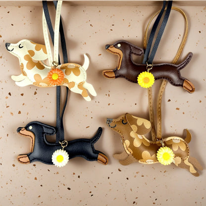 PU Leather Running Dachshund Keychain, Puppy Bag Charm With Daisy Flower-Accessories For Purse & Backpack, Gift for Dog Lovers