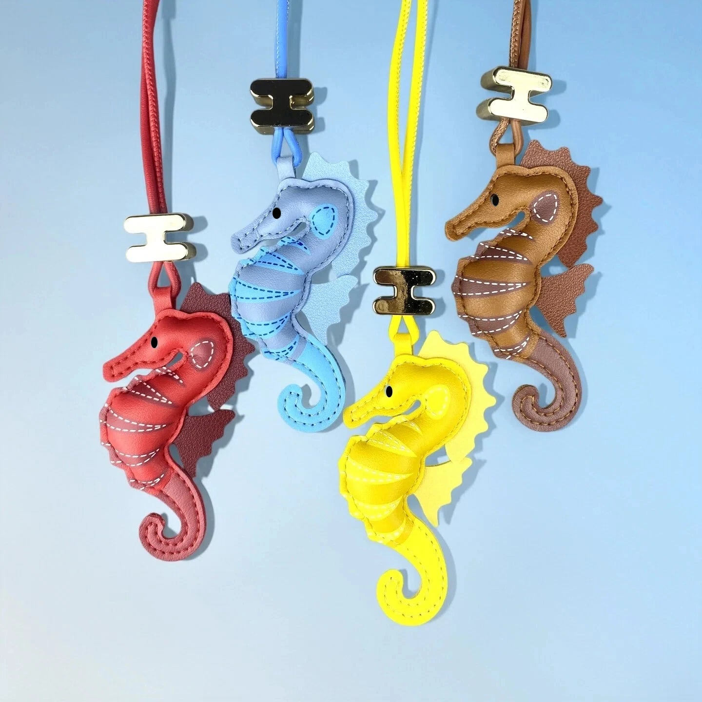Seahorse Keychain, Boho Animal  PU Leather Bag Charm/Room/Car Decor, Trendy Purse Accessory for Women, Aesthetic Gift for Her