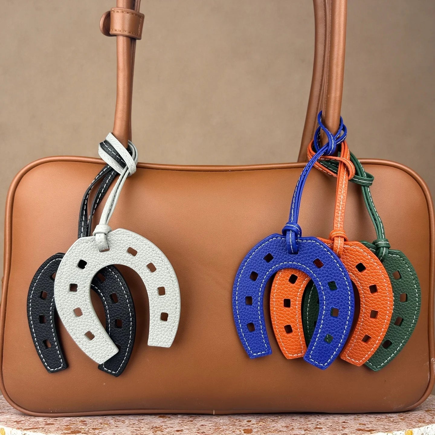 Handmade PU Leather Horse Head & Horseshoe Bag Charm/Keychain-Unique Equestrian Gift for Purse Backpack-Fashion Bag Accessory
