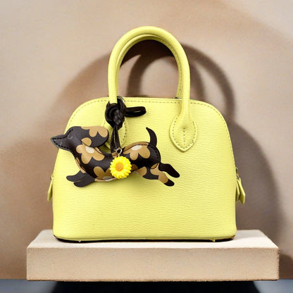 PU Leather Running Dachshund Keychain, Puppy Bag Charm With Daisy Flower-Accessories For Purse & Backpack, Gift for Dog Lovers