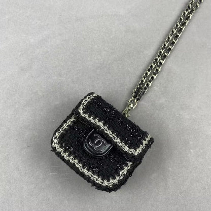 CC Luxury Rhombus Chain Mini Bag AirPods Case